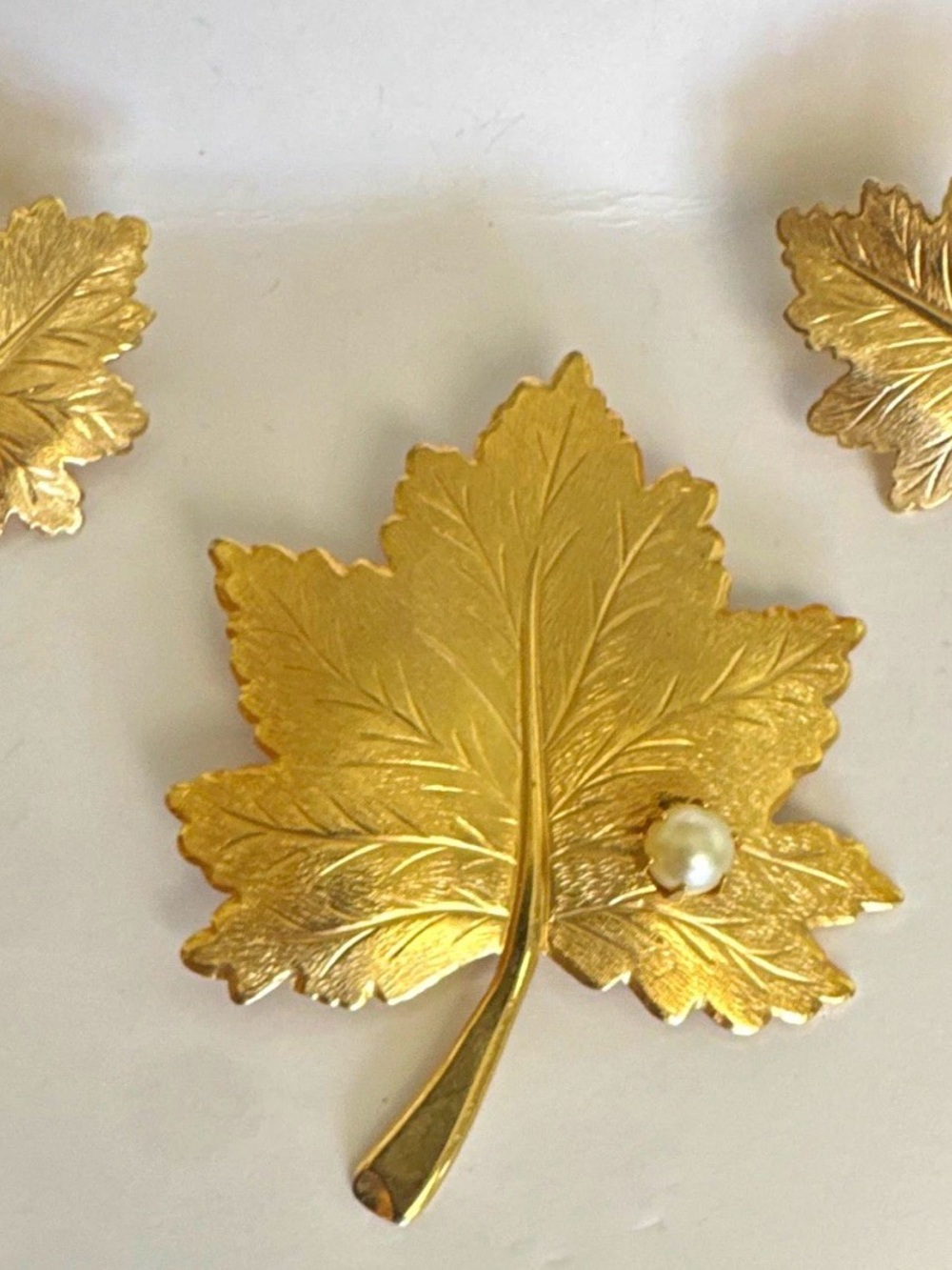 Sarah Coventry Gold-Tone Leaf Brooch with Pearl